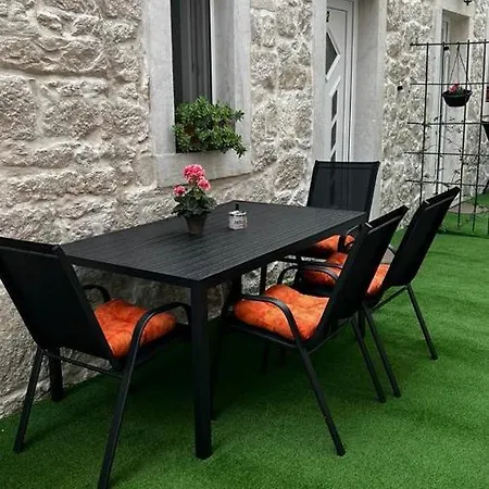 Apartment Grosovi Dvori *