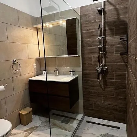 Apartment Grosovi Dvori Opuzen (Dubrovnik-Neretva)