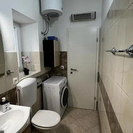 Grosovi Dvori Apartment Opuzen (Dubrovnik-Neretva)